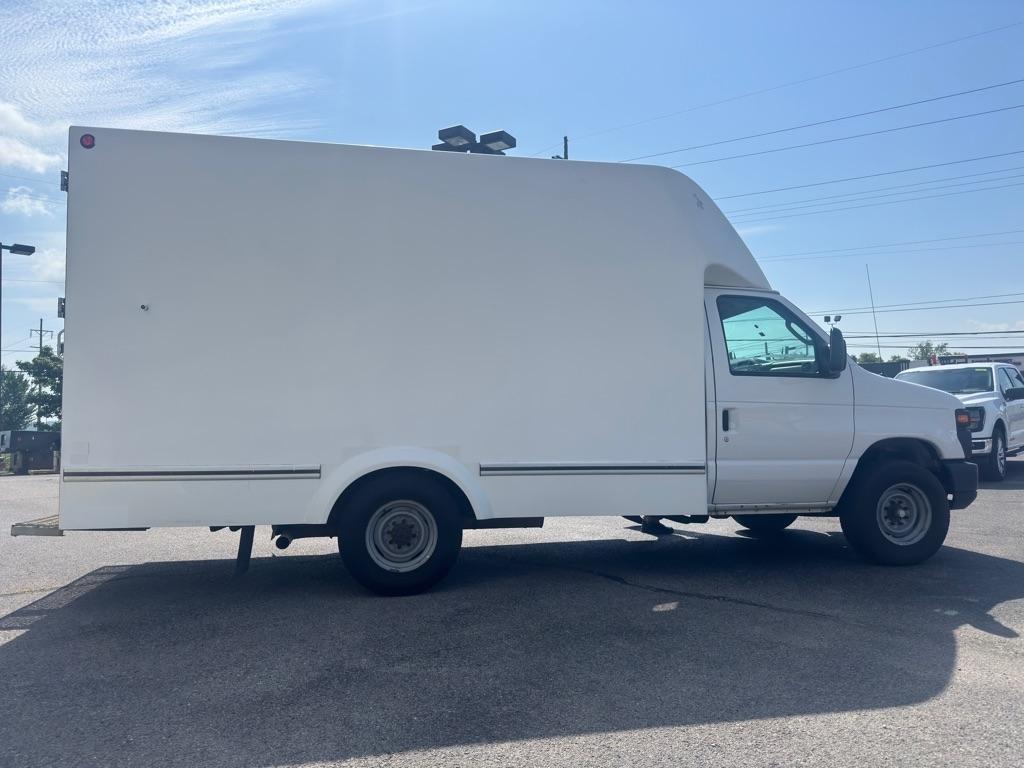 Ford Econoline E-350 Super Duty 2017