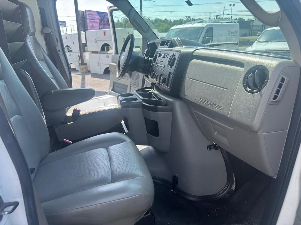 Ford Econoline E-350 Super Duty 2017
