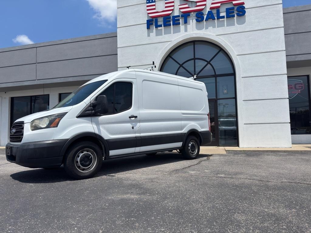 Ford Transit 150 Van Med. Roof w/Sliding Pass. 130-in. WB 2017