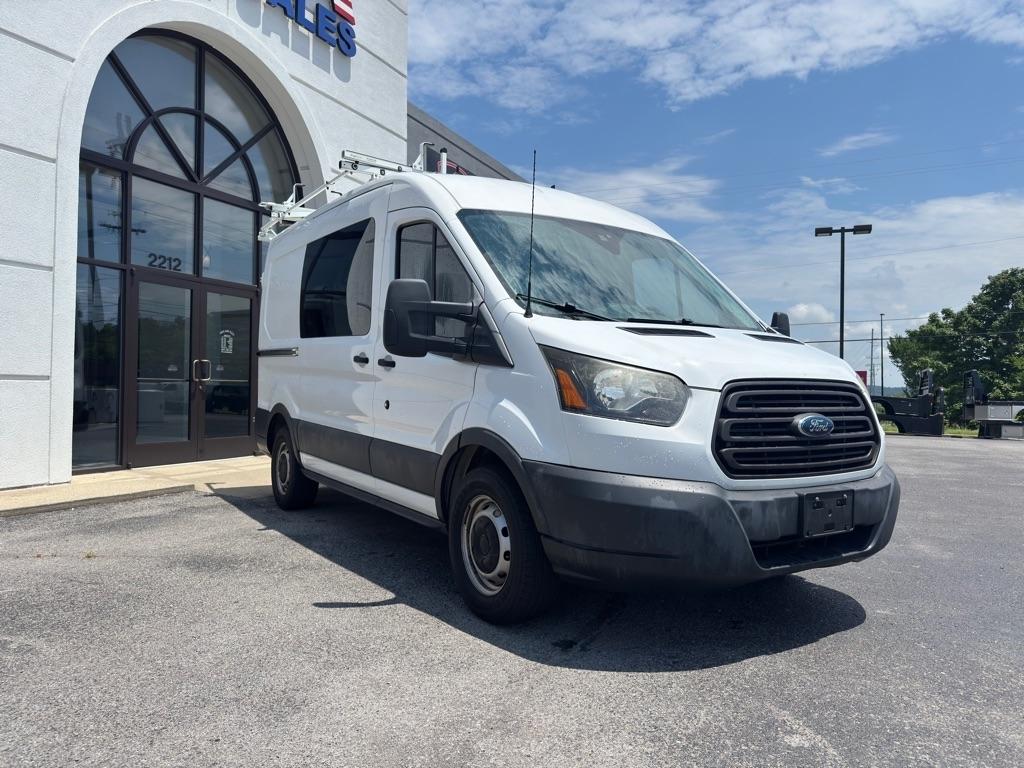 Ford Transit 150 Van Med. Roof w/Sliding Pass. 130-in. WB 2017