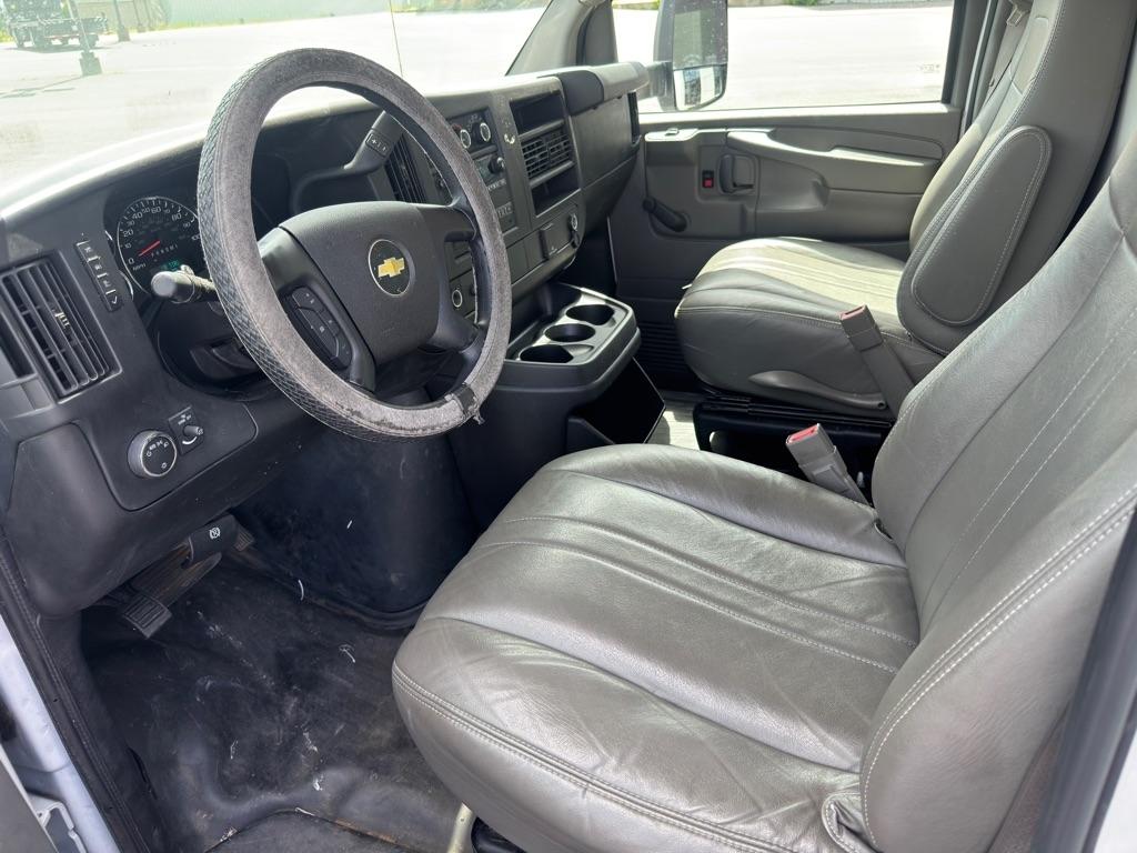 Chevrolet Express G3500 139" 2015