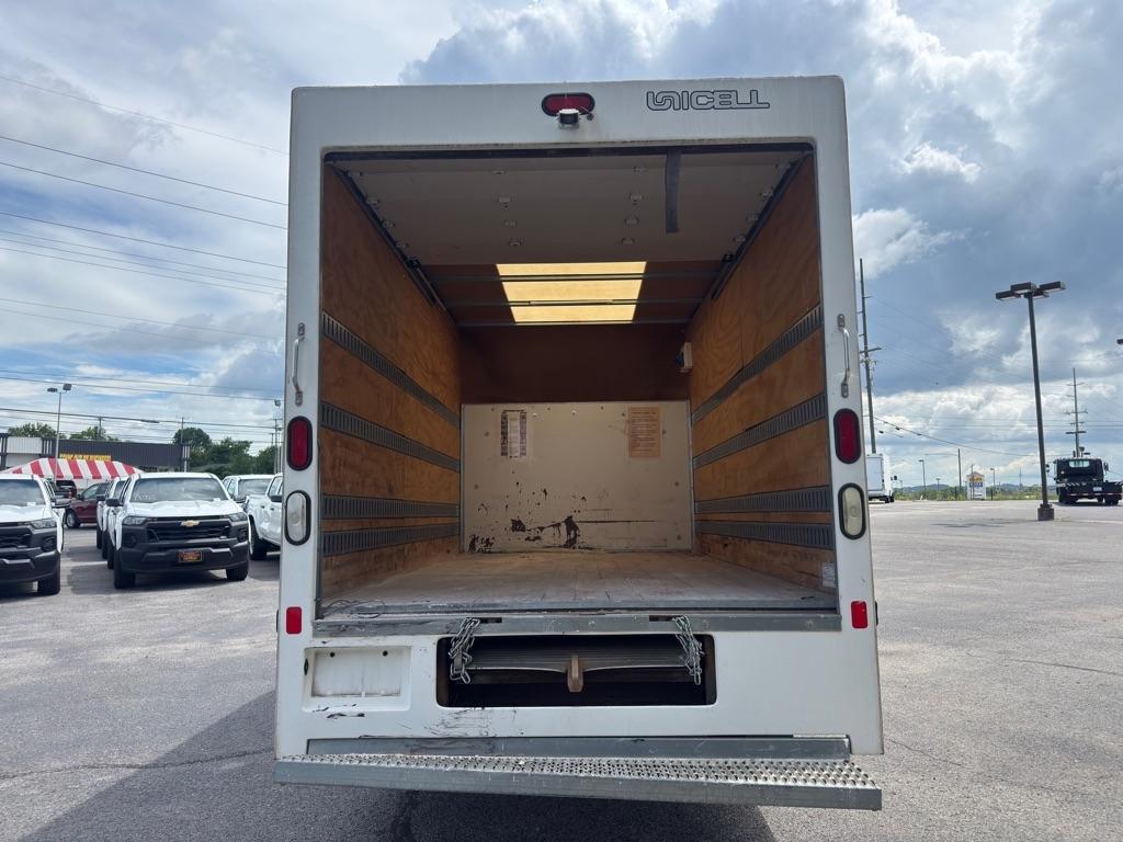 Chevrolet Express G3500 139" 2015