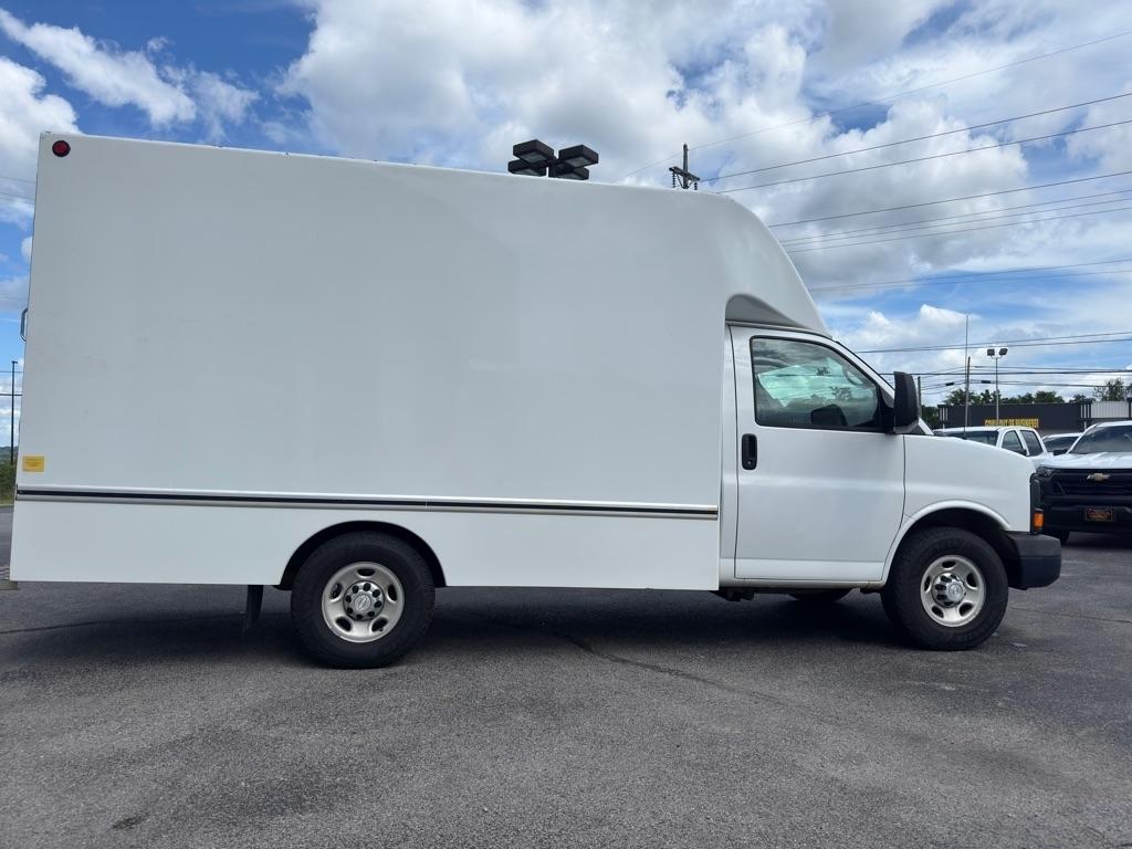 Chevrolet Express G3500 139" 2015