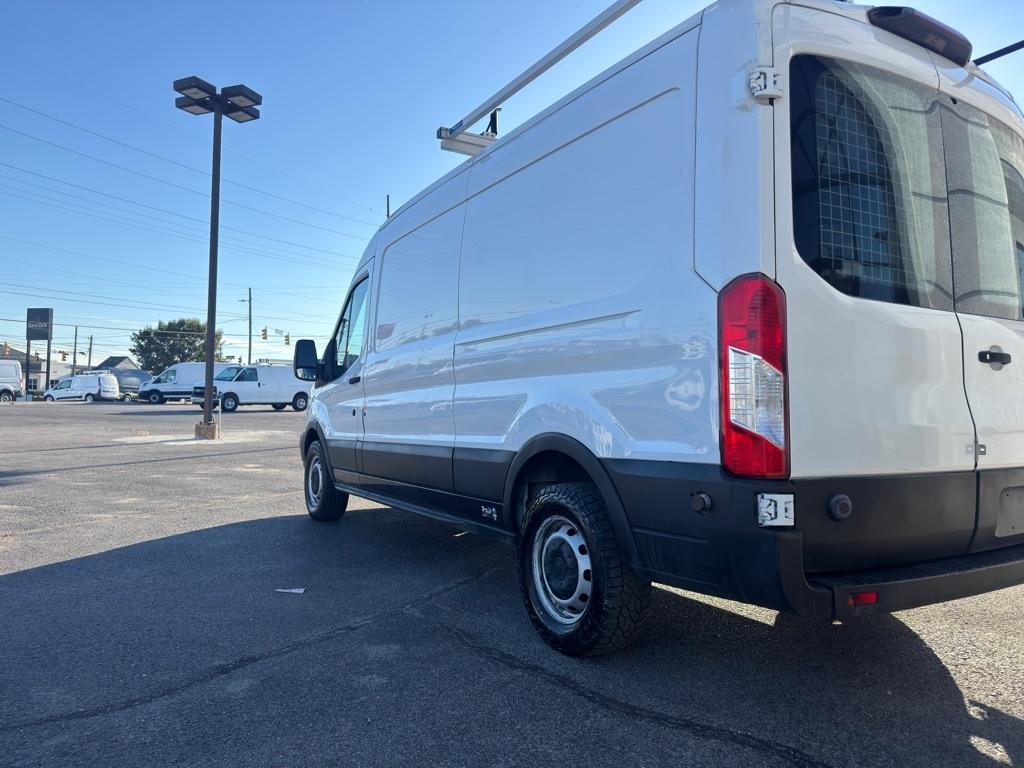 Ford Transit 250 Van Med. Roof w/Sliding Pass. 148-in. WB 2019