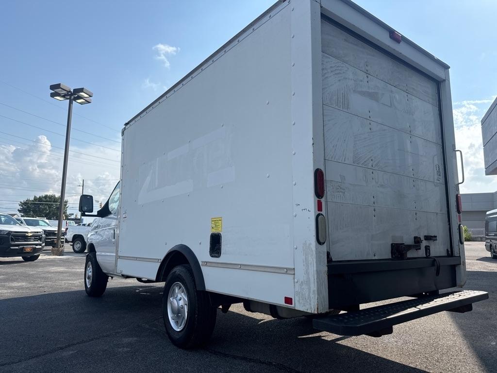 Ford Econoline E-350 Super Duty 2015