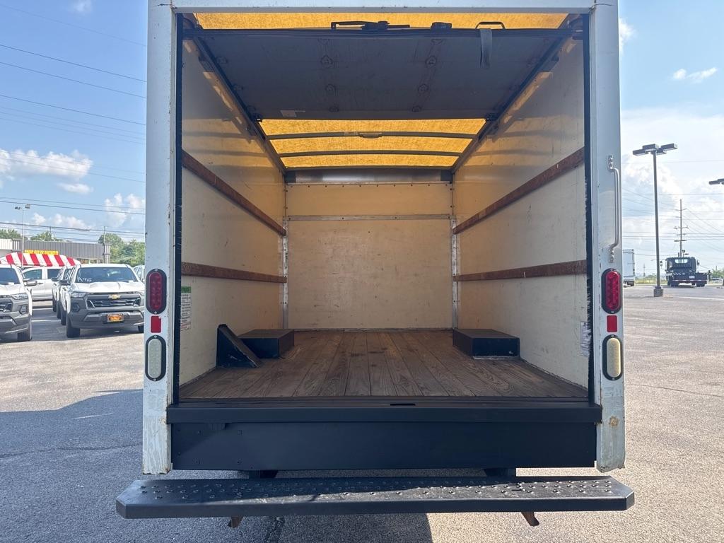 Ford Econoline E-350 Super Duty 2015