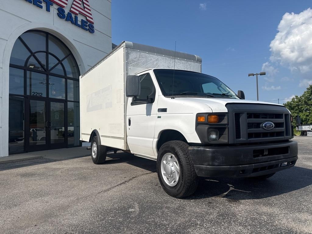 Ford Econoline E-350 Super Duty 2015