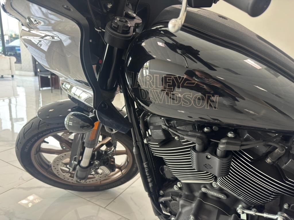 Harley-Davidson FXLRST  2022