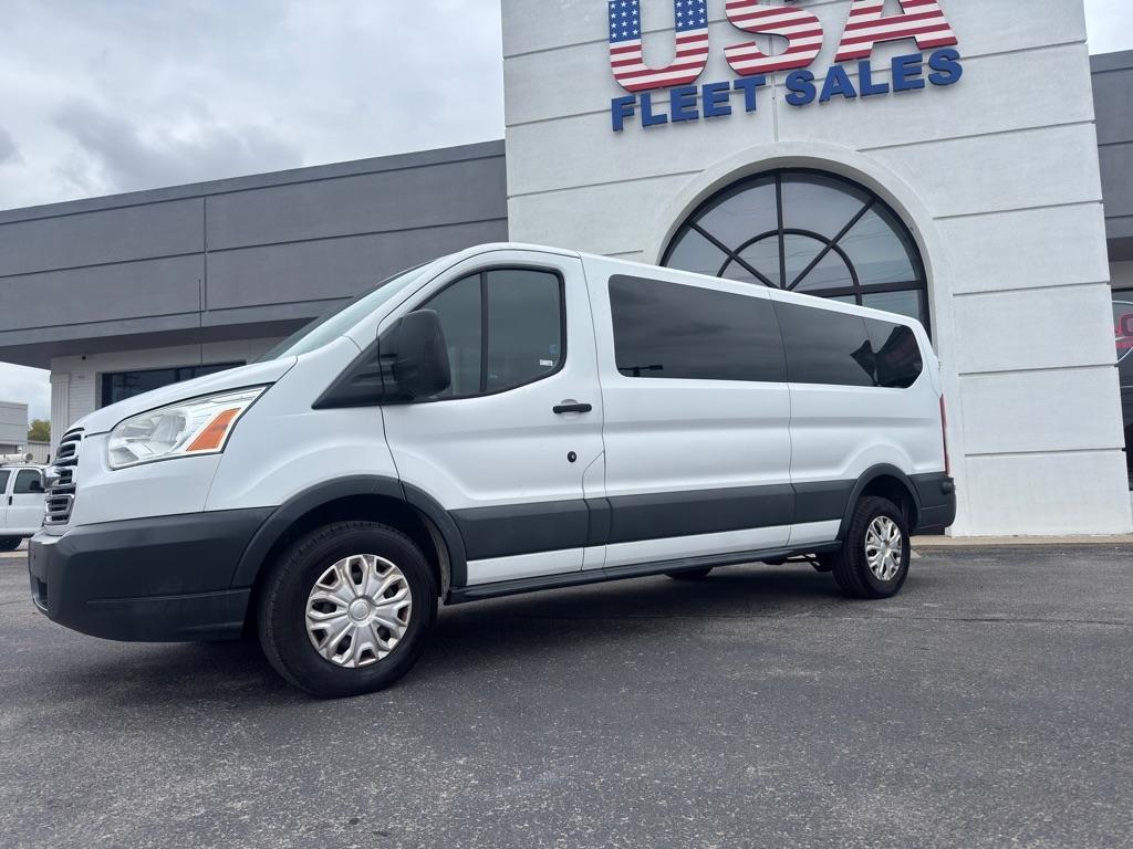 Ford Transit 350 Wagon Low Roof XLT 60/40 Pass. 148-in. WB 2016
