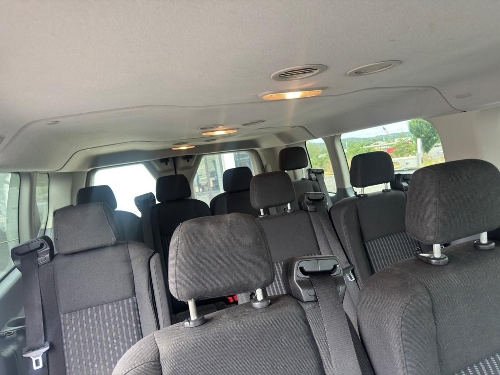 Ford Transit 350 Wagon Low Roof XLT 60/40 Pass. 148-in. WB 2016