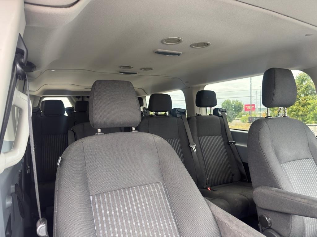 Ford Transit 350 Wagon Low Roof XLT 60/40 Pass. 148-in. WB 2016
