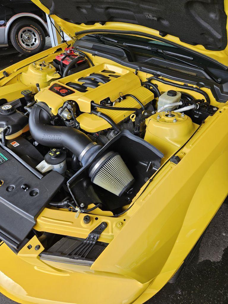 Ford Mustang GT Deluxe Convertible 2005