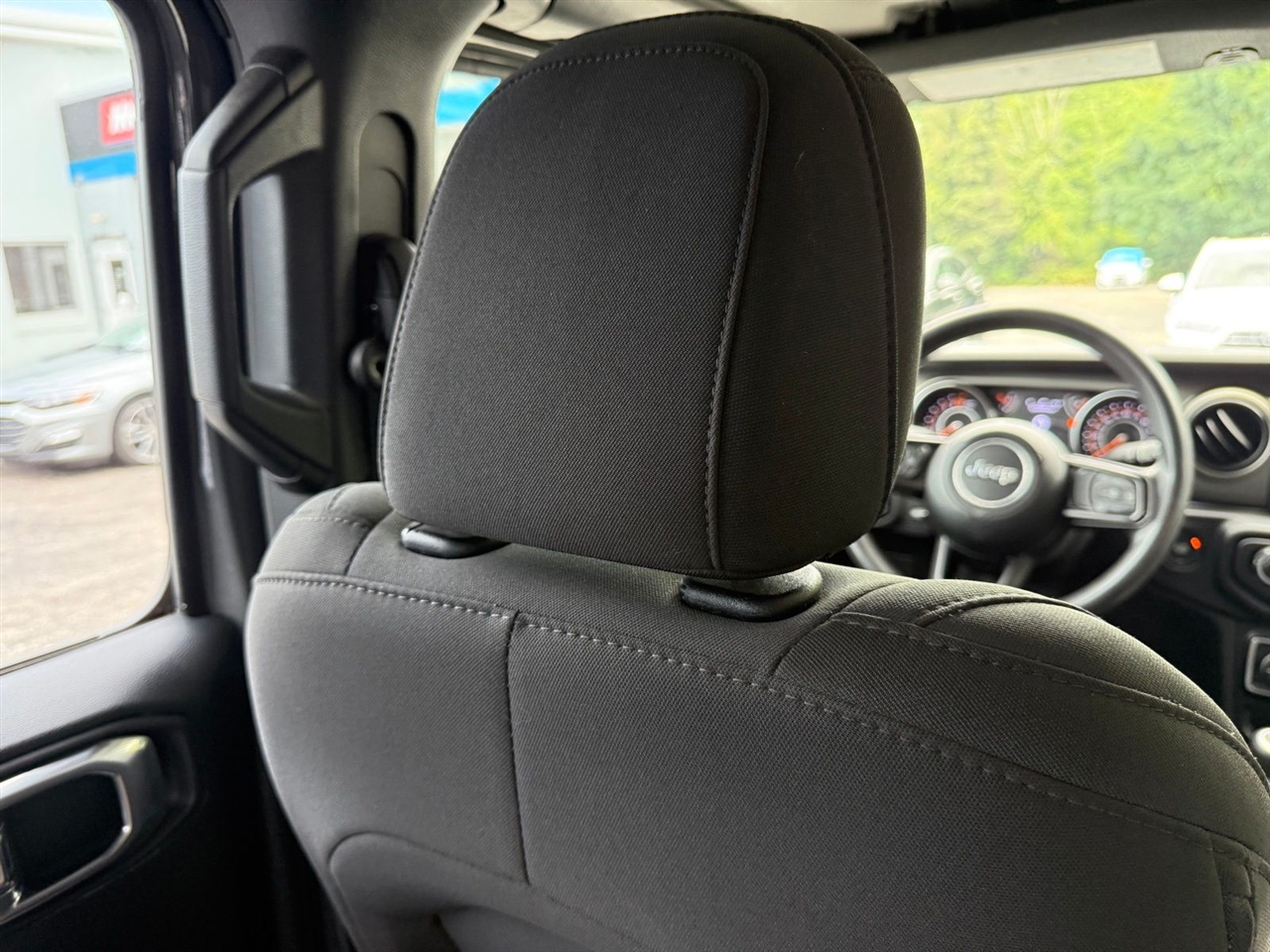 Jeep Gladiator Sport S 2021