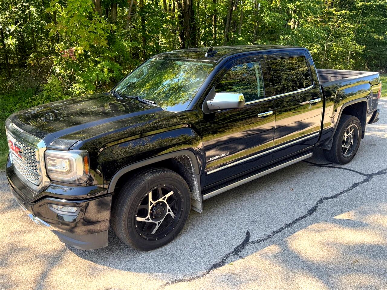 2017 GMC Sierra 1500 Denali Crew Cab Long Box 4WD