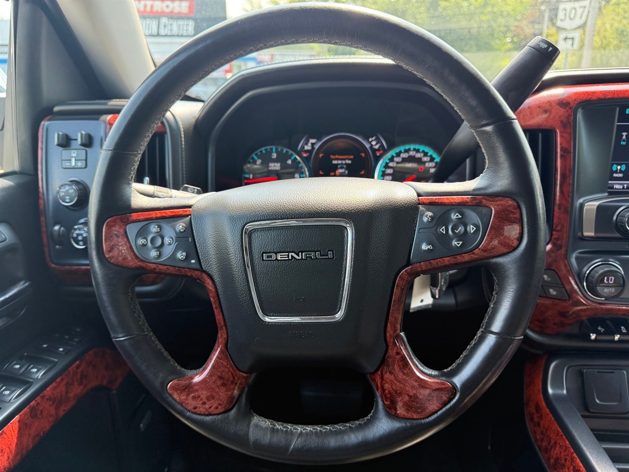 GMC Sierra 1500 Denali Crew Cab Long Box 4WD 2017