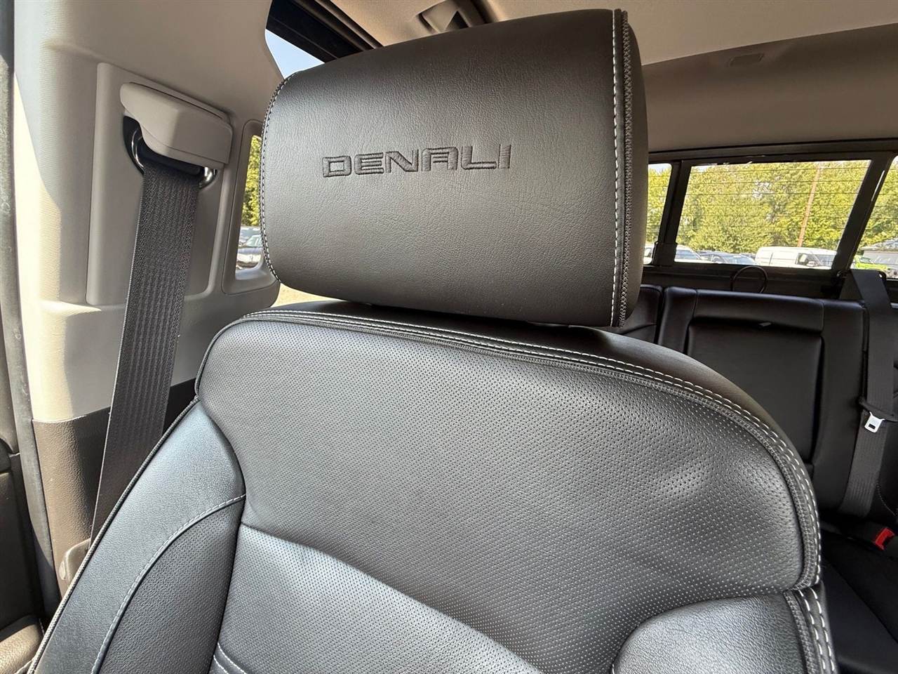 GMC Sierra 1500 Denali Crew Cab Long Box 4WD 2017