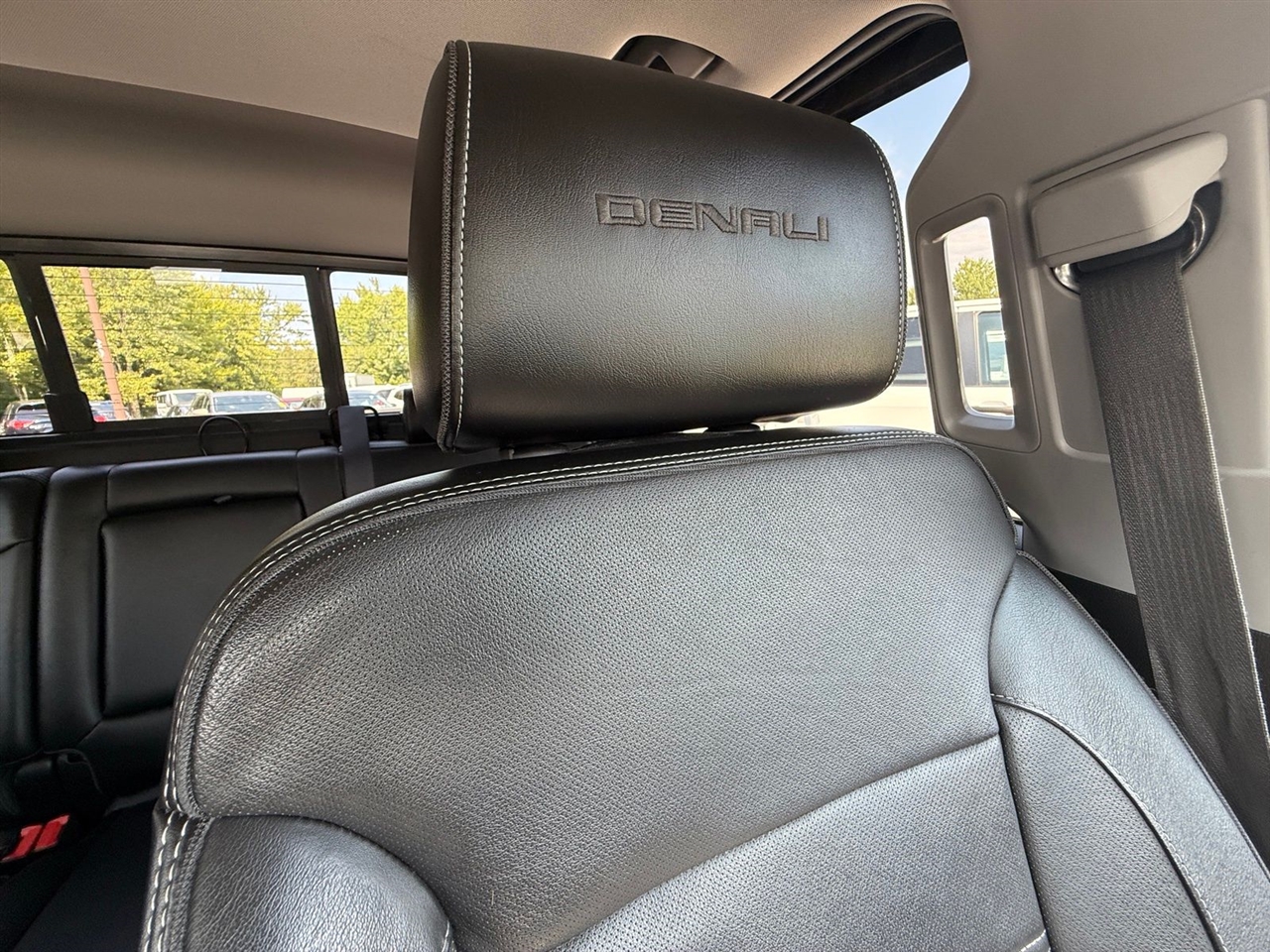 GMC Sierra 1500 Denali Crew Cab Long Box 4WD 2017