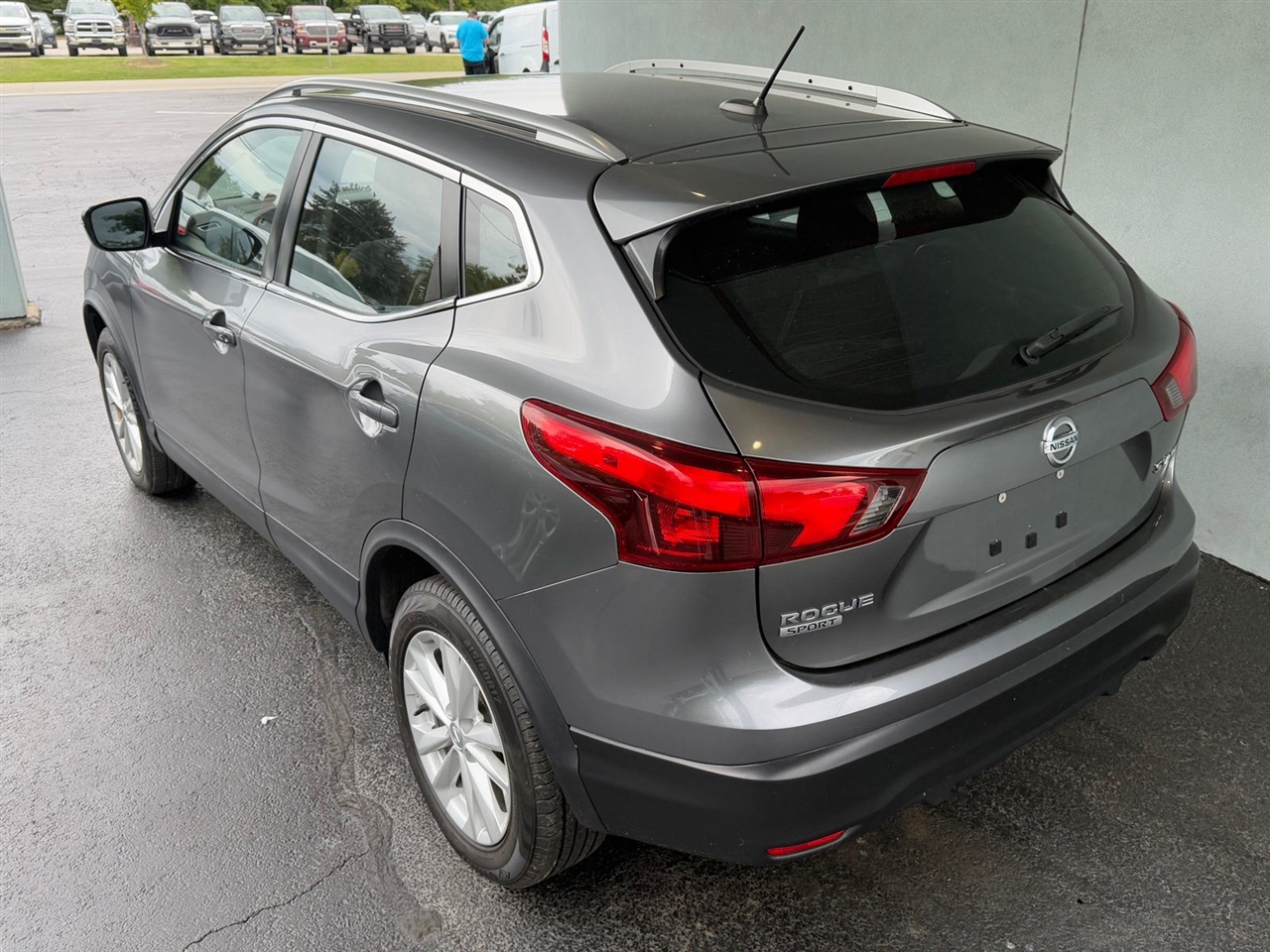 Nissan Rogue Sport SV AWD 2017