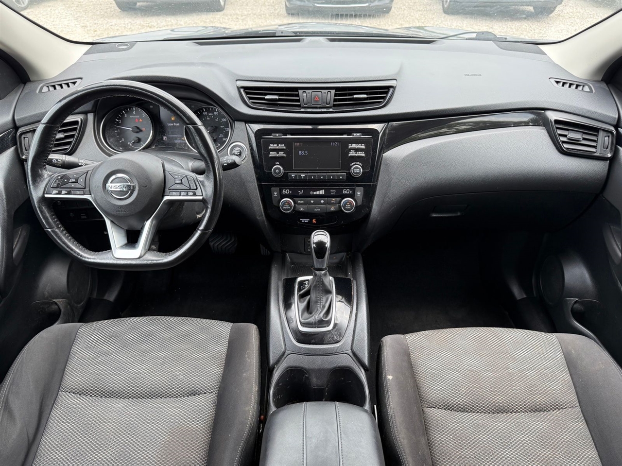 Nissan Rogue Sport SV AWD 2017