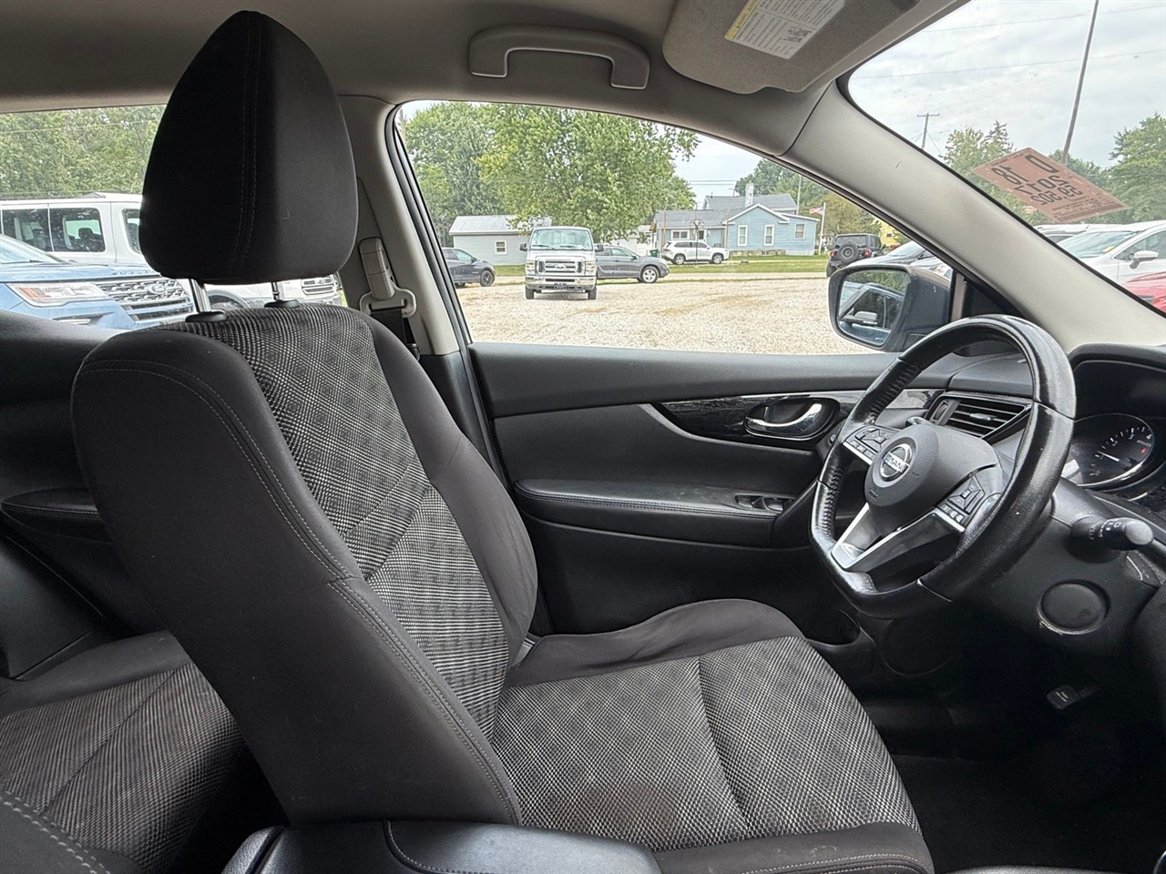 Nissan Rogue Sport SV AWD 2017