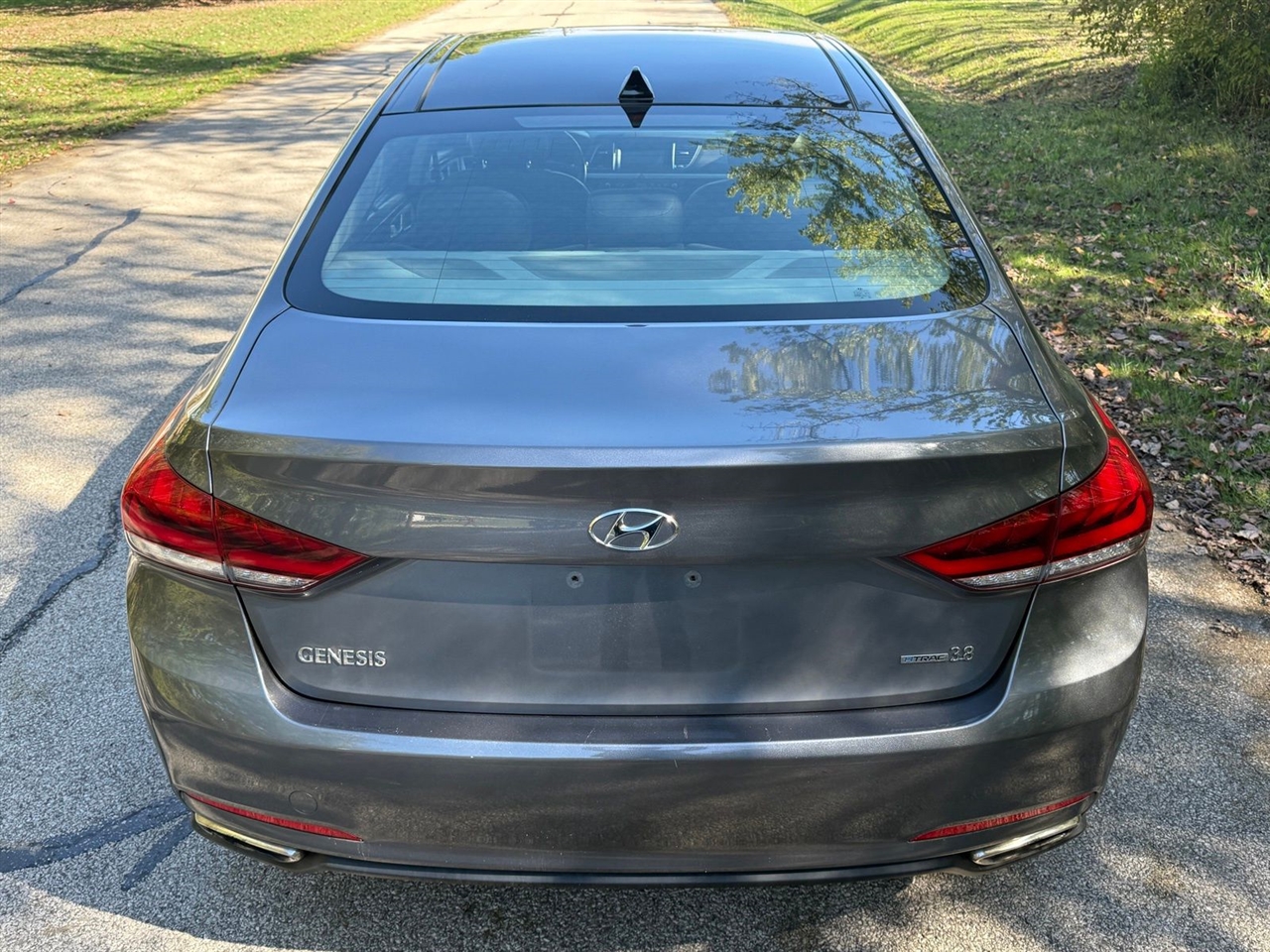 Hyundai Genesis 3.8L 2015