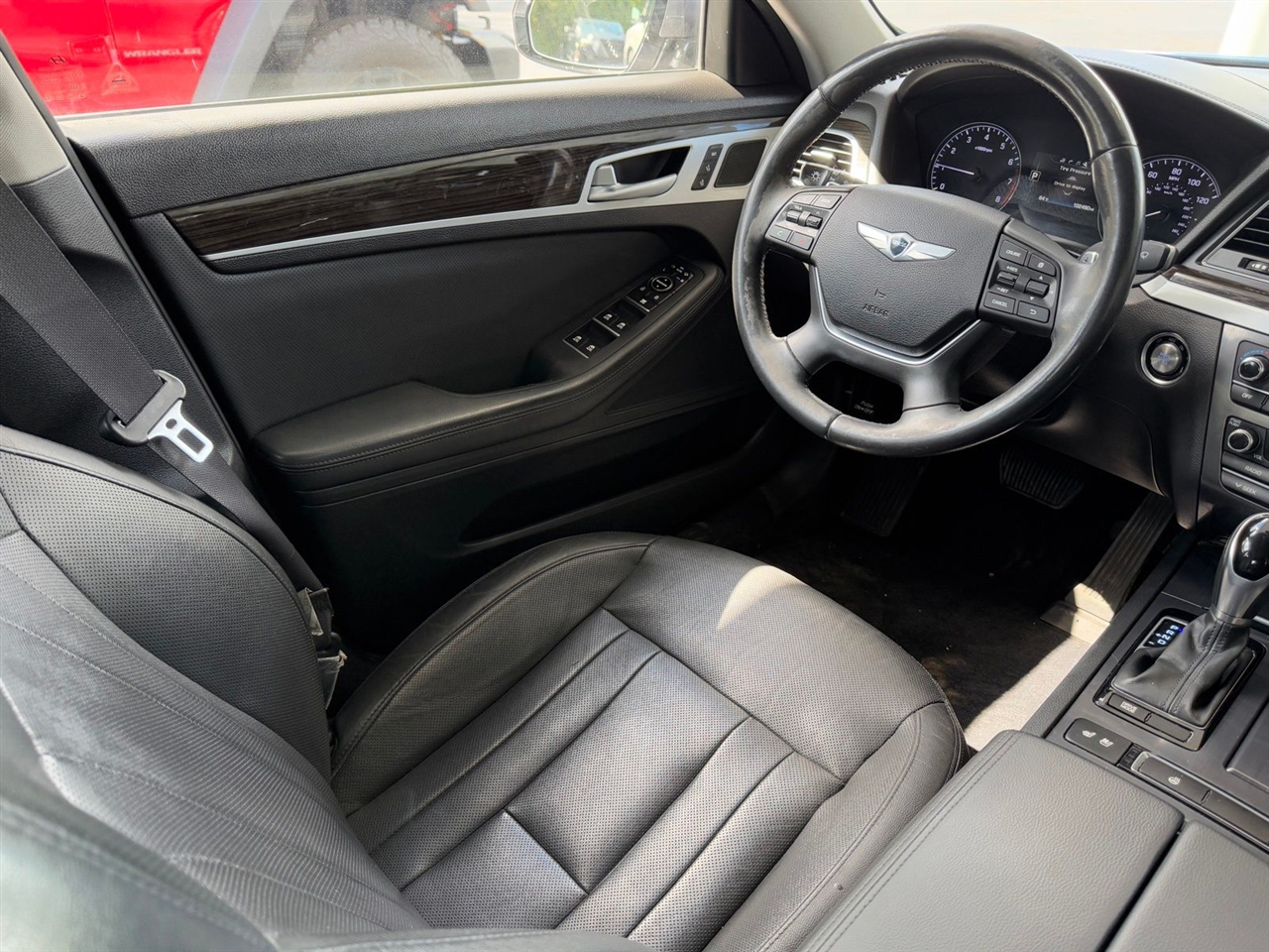 Hyundai Genesis 3.8L 2015