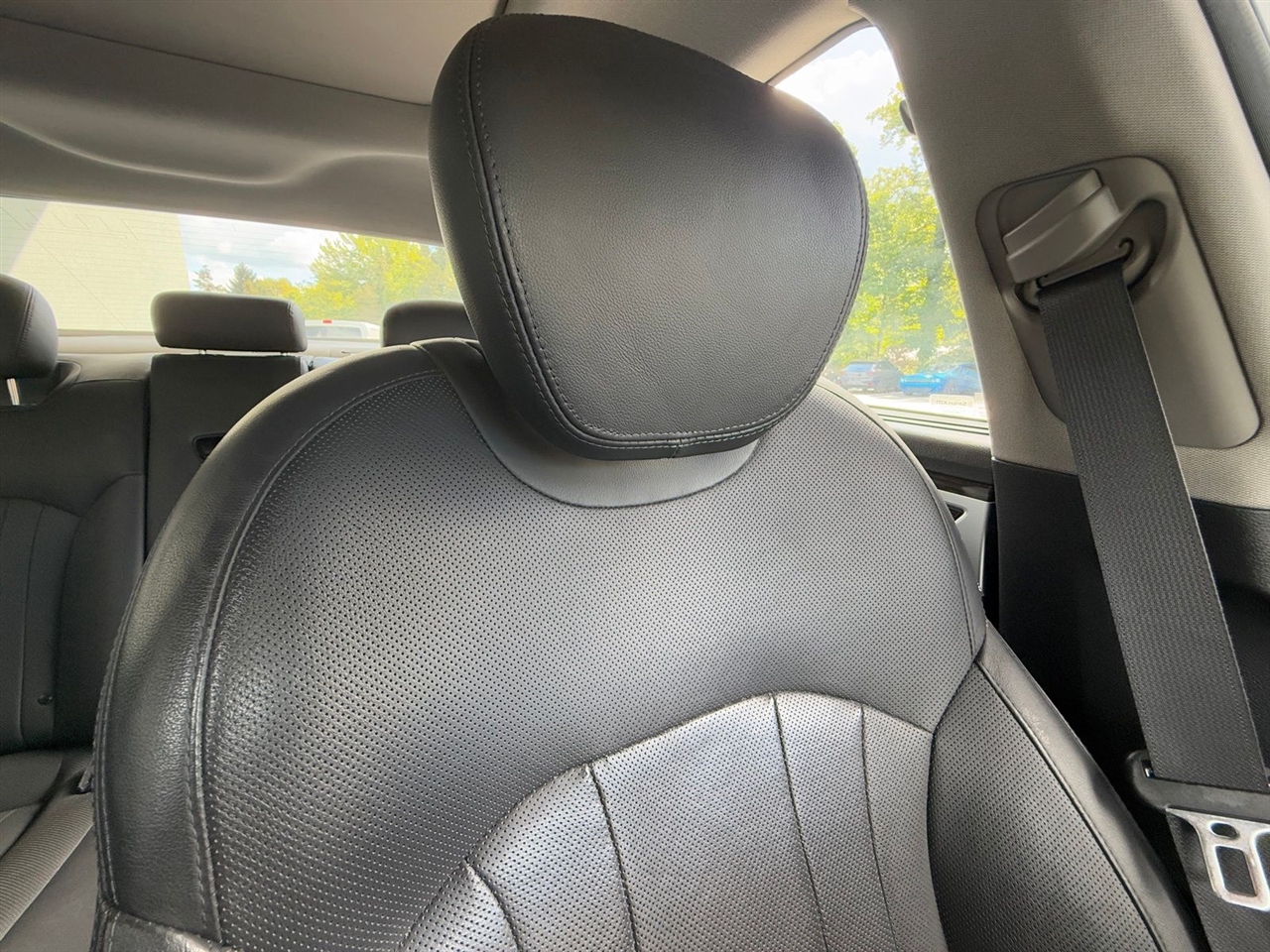 Hyundai Genesis 3.8L 2015