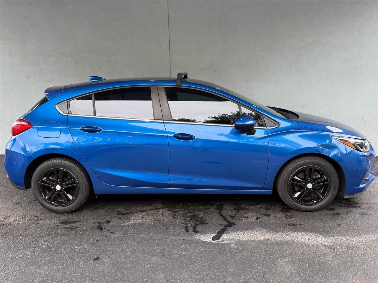 Chevrolet Cruze LT Auto Hatchback 2017