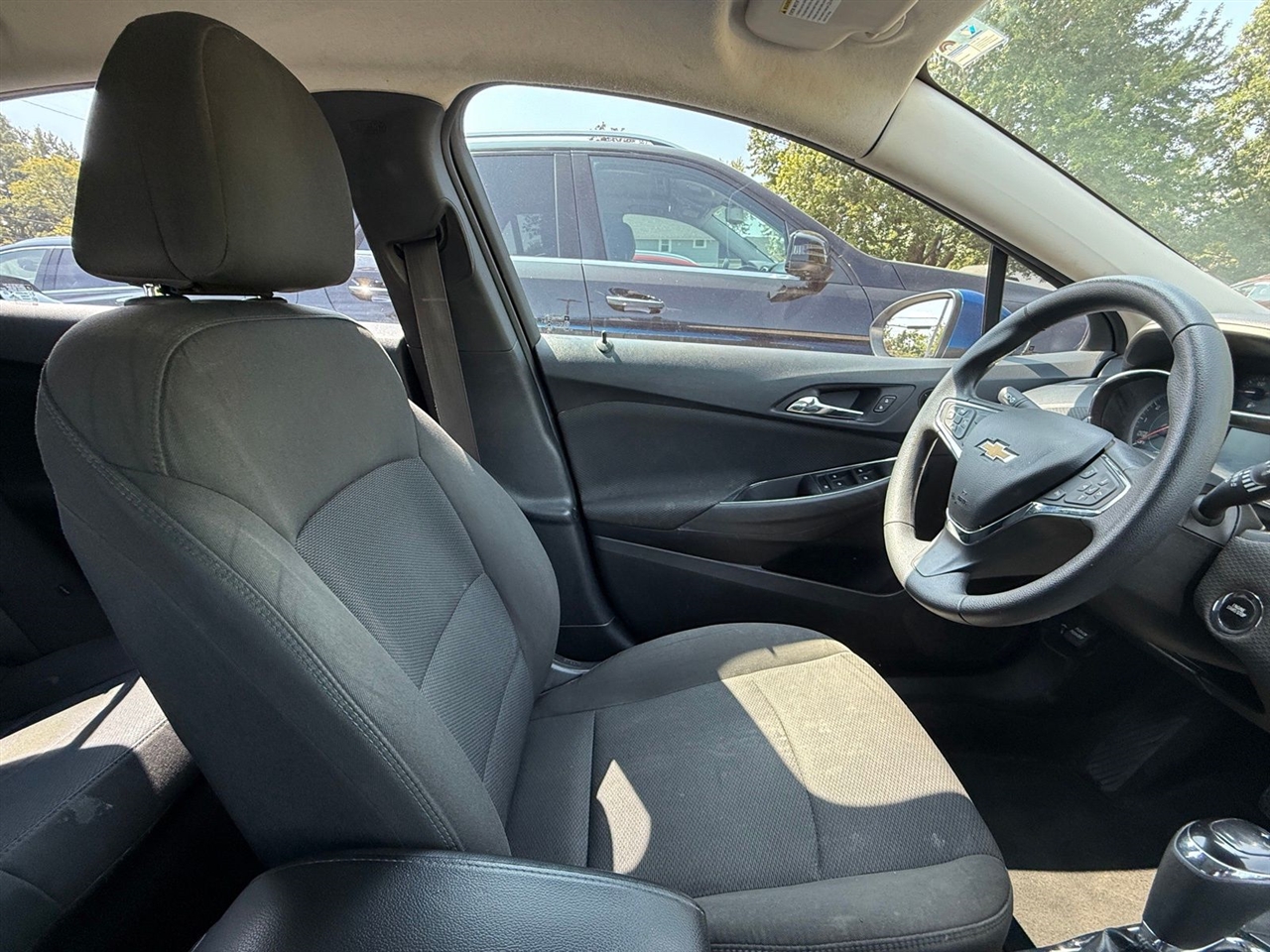 Chevrolet Cruze LT Auto Hatchback 2017