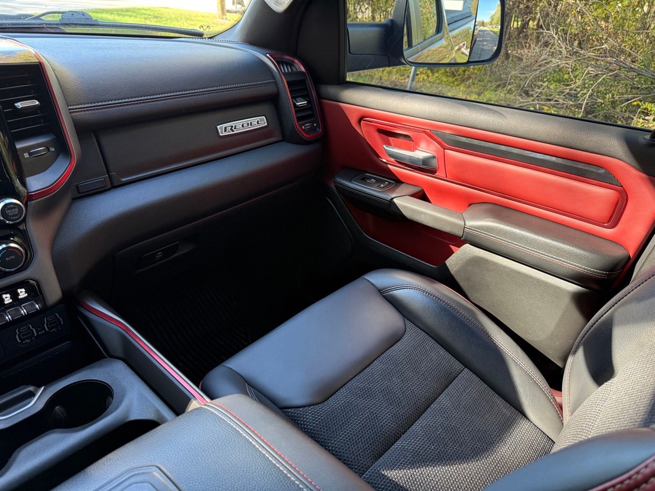 RAM 1500 Rebel Quad Cab 4WD 2019