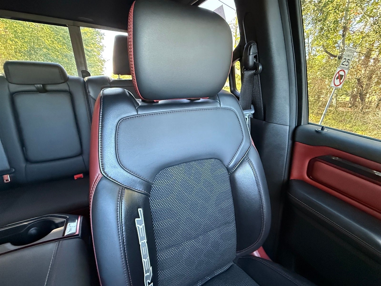 RAM 1500 Rebel Quad Cab 4WD 2019