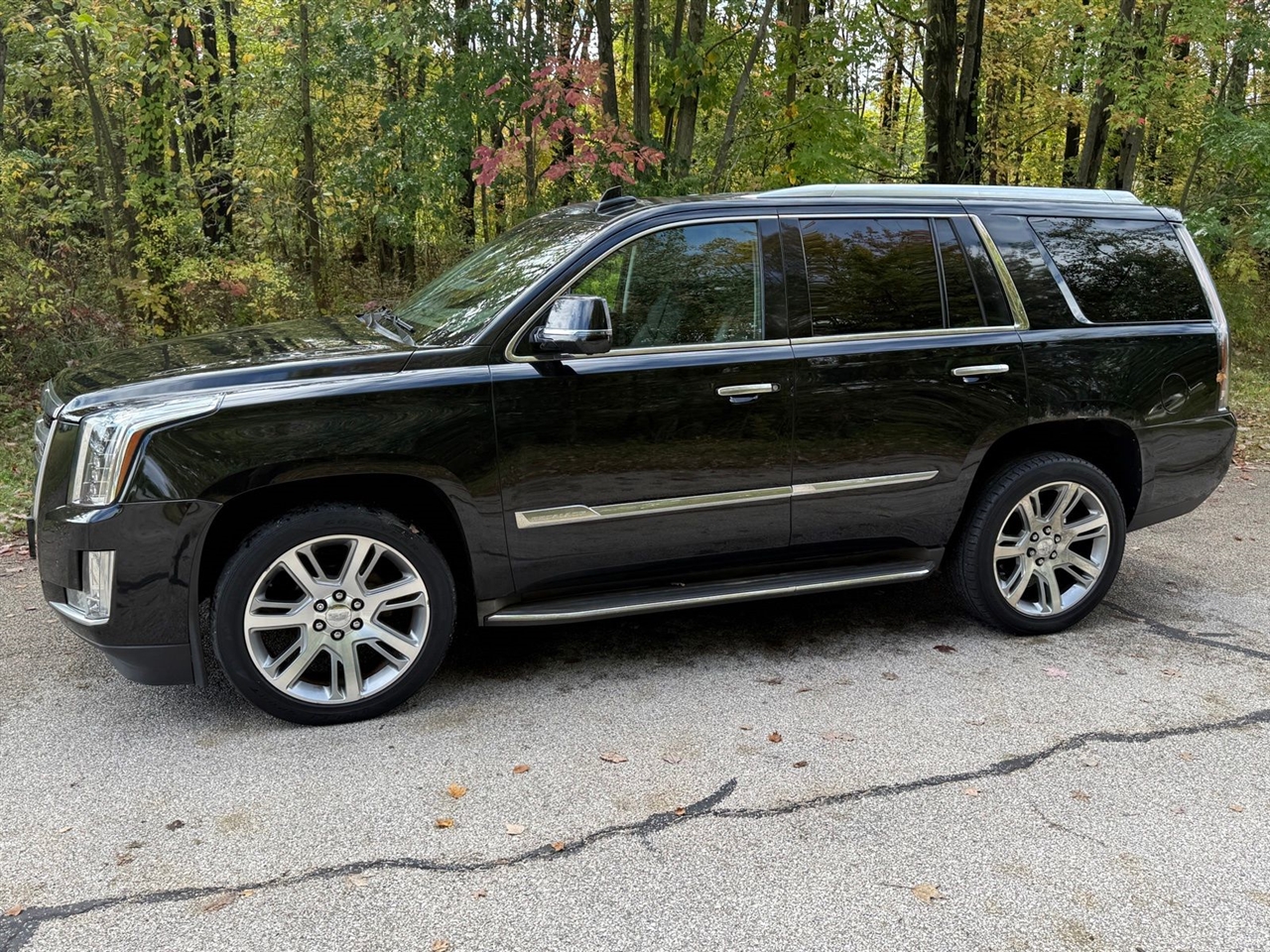 Cadillac Escalade Luxury 4WD 2016