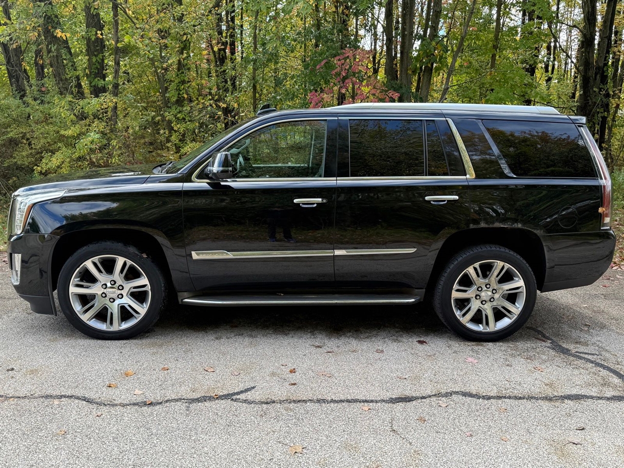 Cadillac Escalade Luxury 4WD 2016