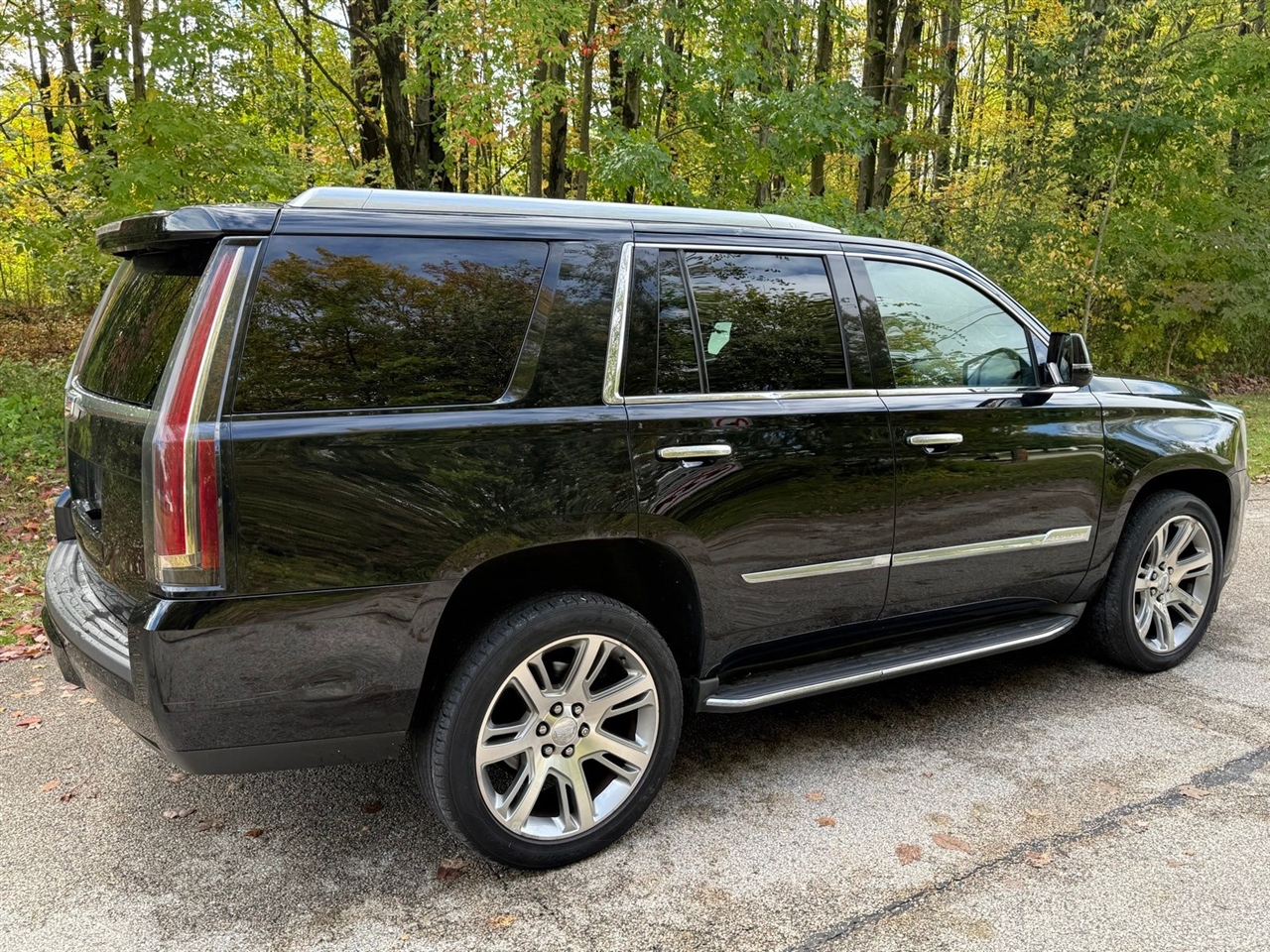 Cadillac Escalade Luxury 4WD 2016