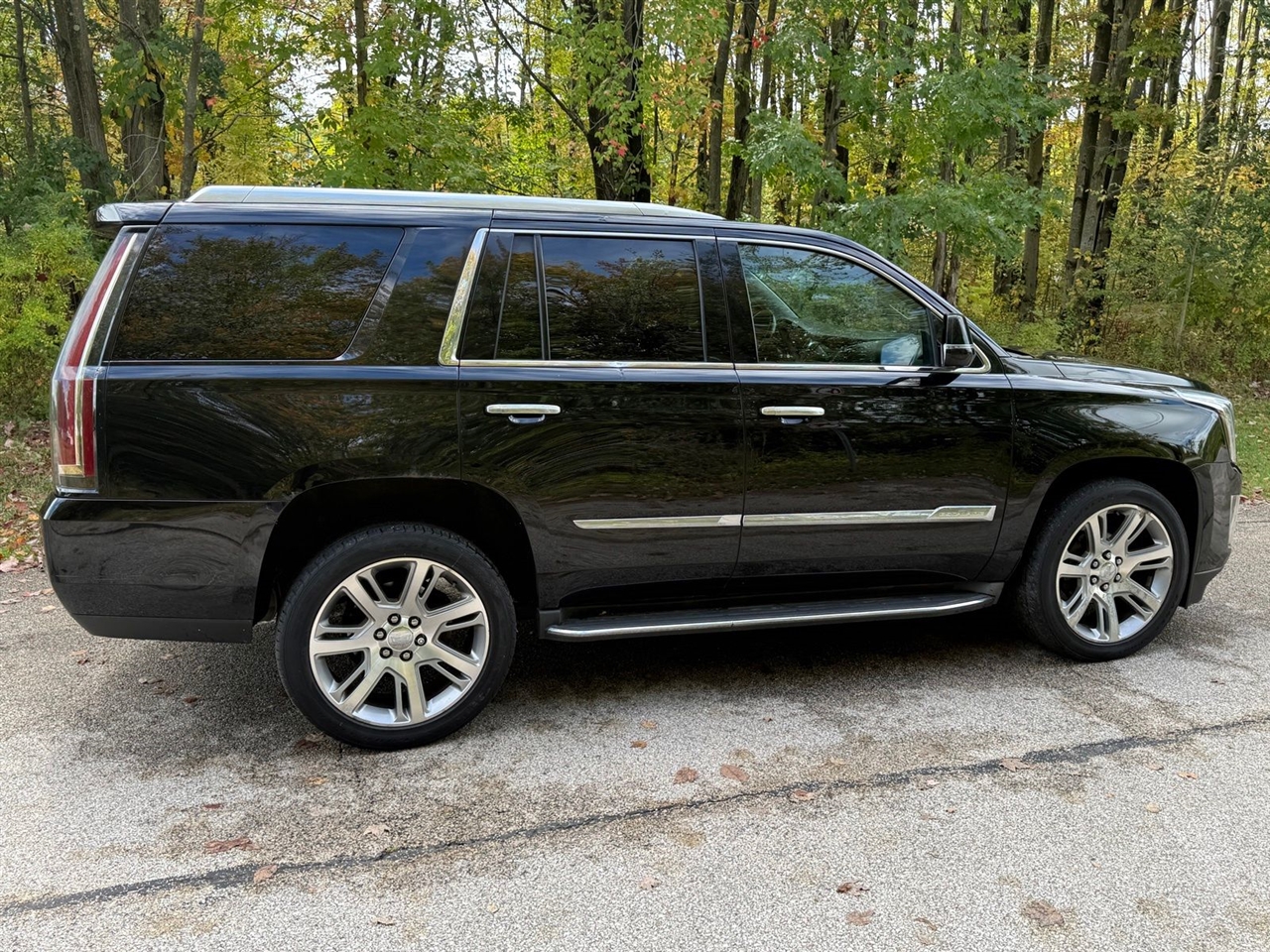 Cadillac Escalade Luxury 4WD 2016
