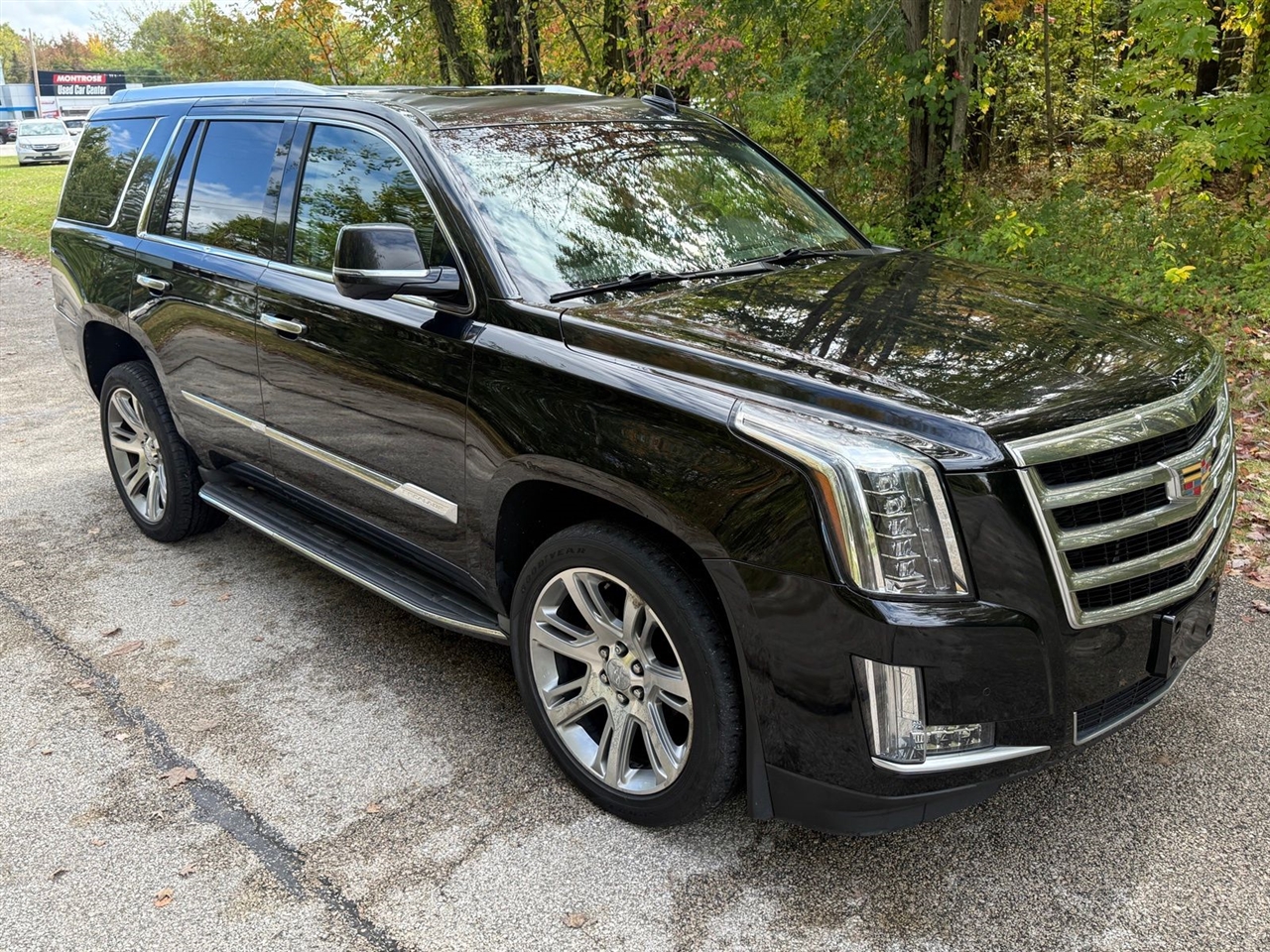 Cadillac Escalade Luxury 4WD 2016