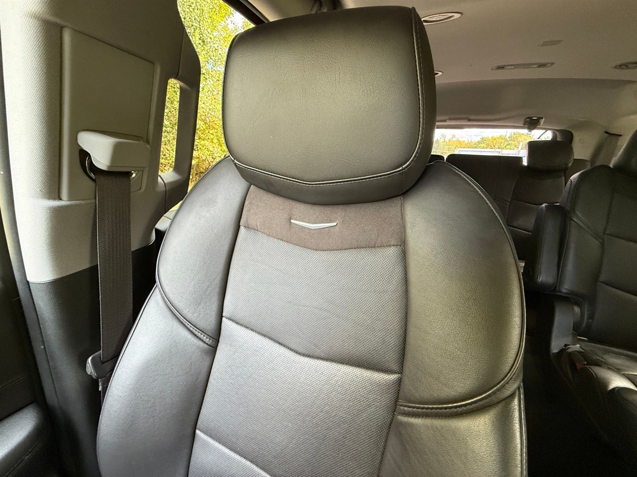 Cadillac Escalade Luxury 4WD 2016