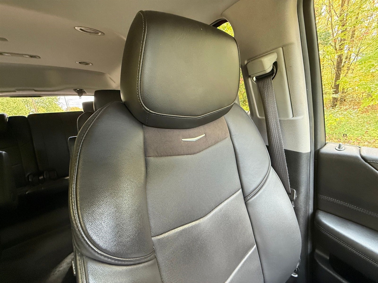 Cadillac Escalade Luxury 4WD 2016