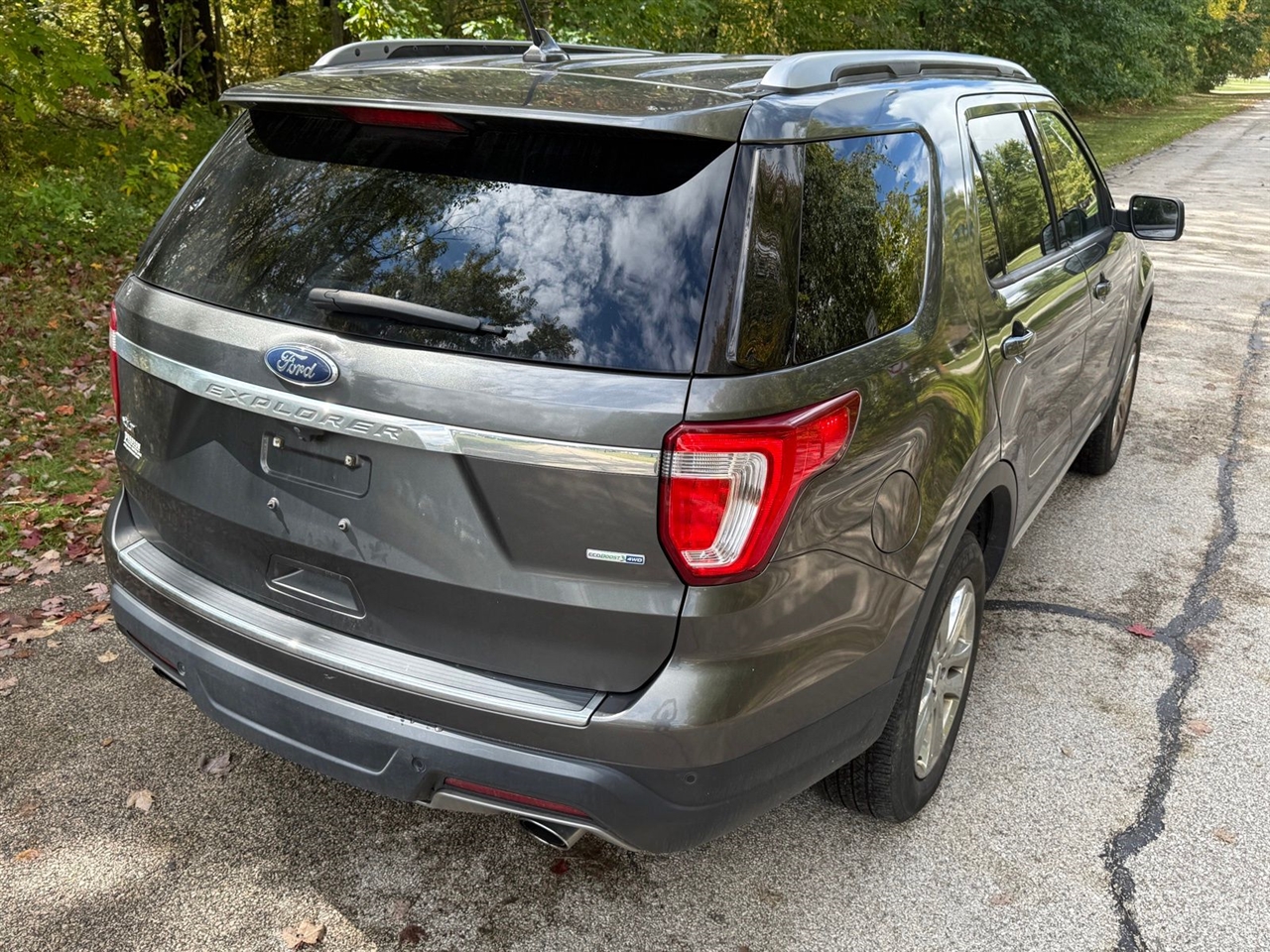 Ford Explorer XLT 4WD 2018
