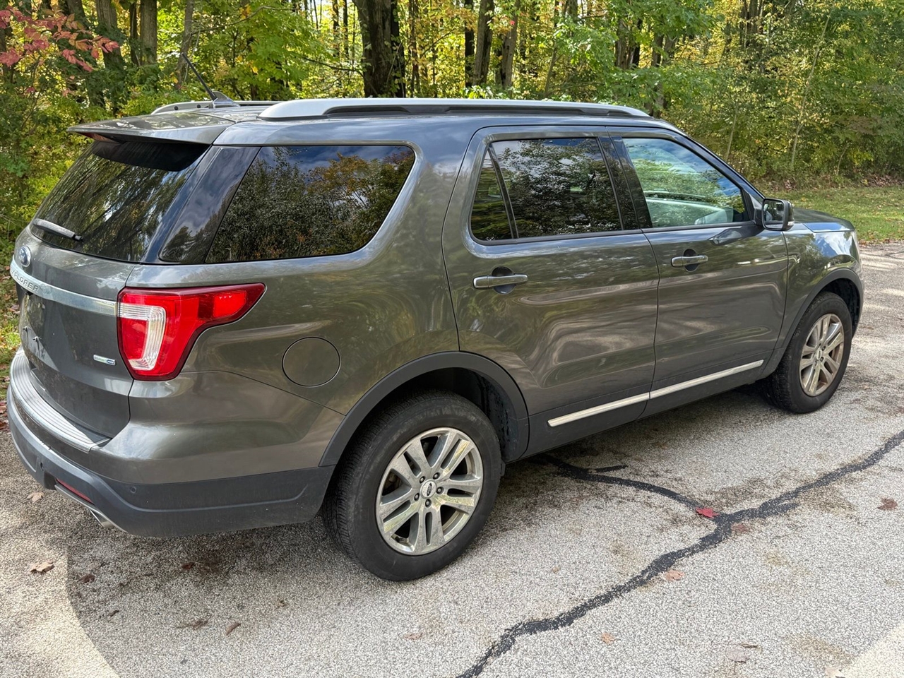 Ford Explorer XLT 4WD 2018