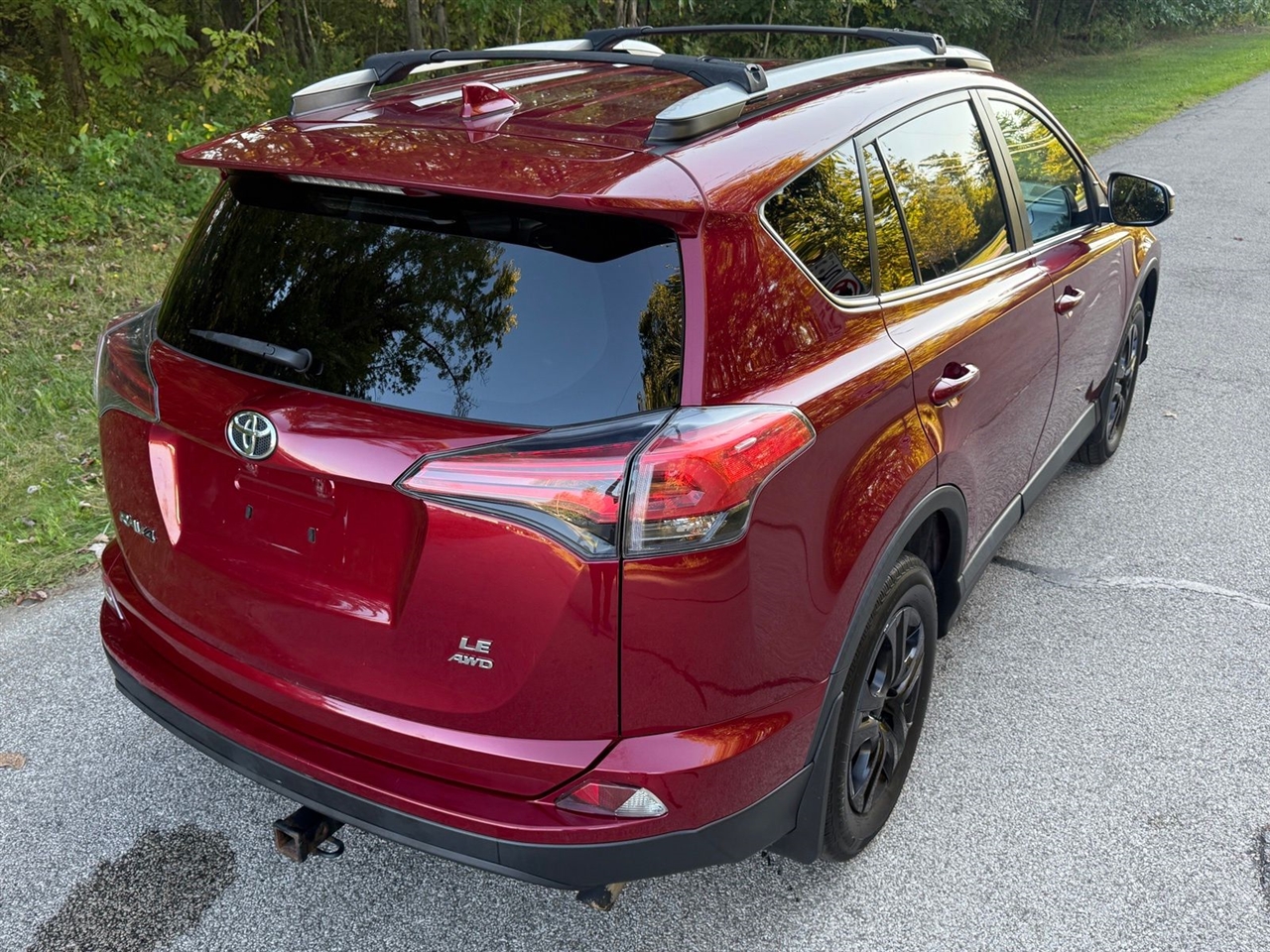 Toyota RAV4 LE AWD 2018