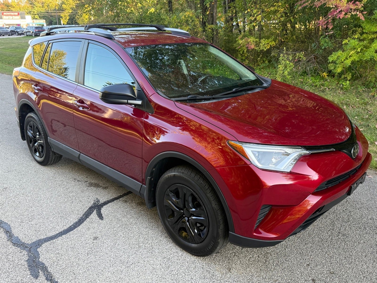 Toyota RAV4 LE AWD 2018