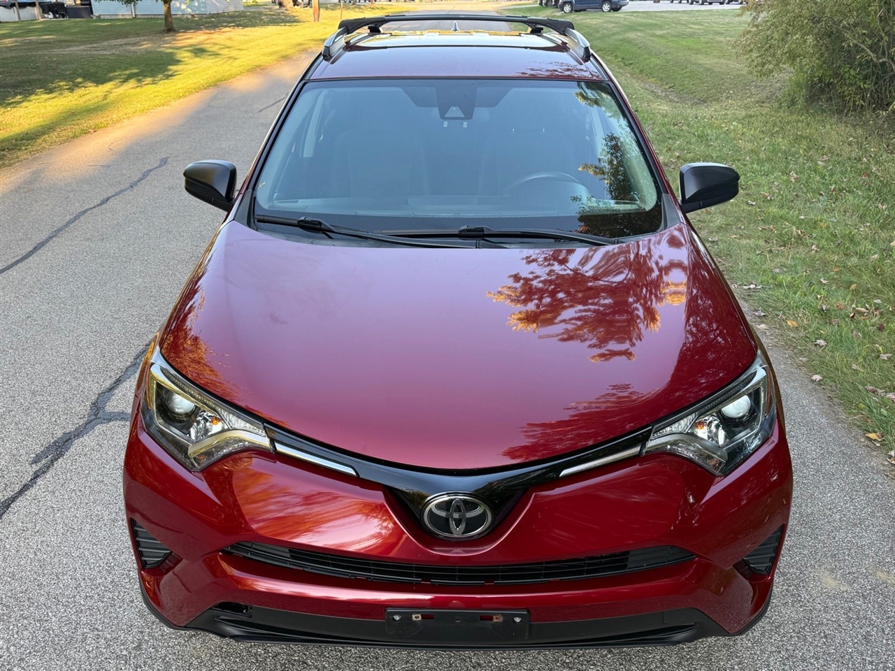 Toyota RAV4 LE AWD 2018