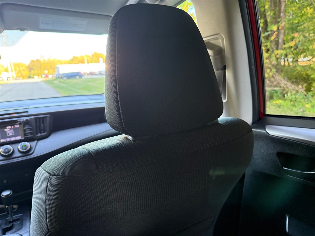 Toyota RAV4 LE AWD 2018