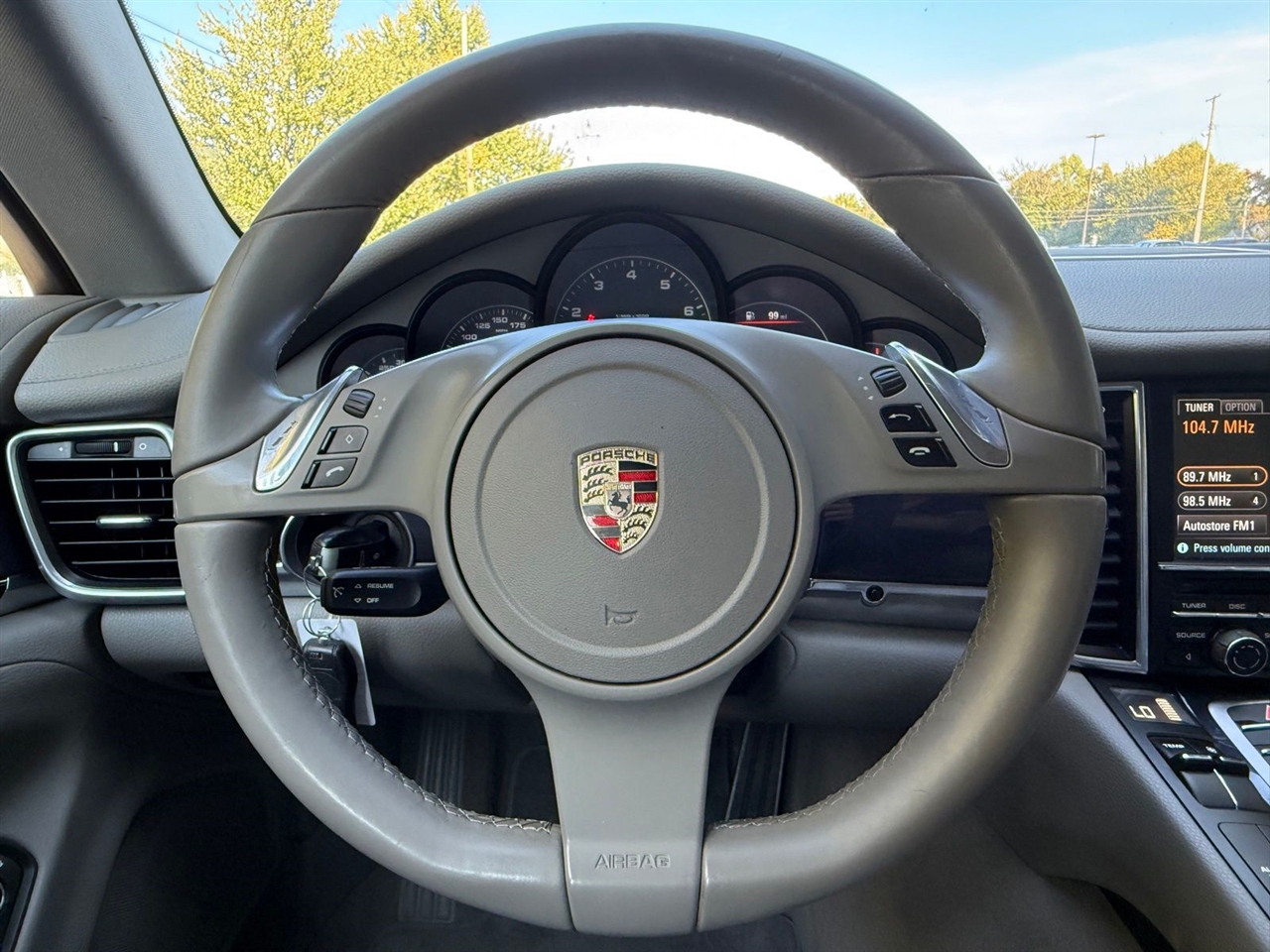 Porsche Panamera 4 2011