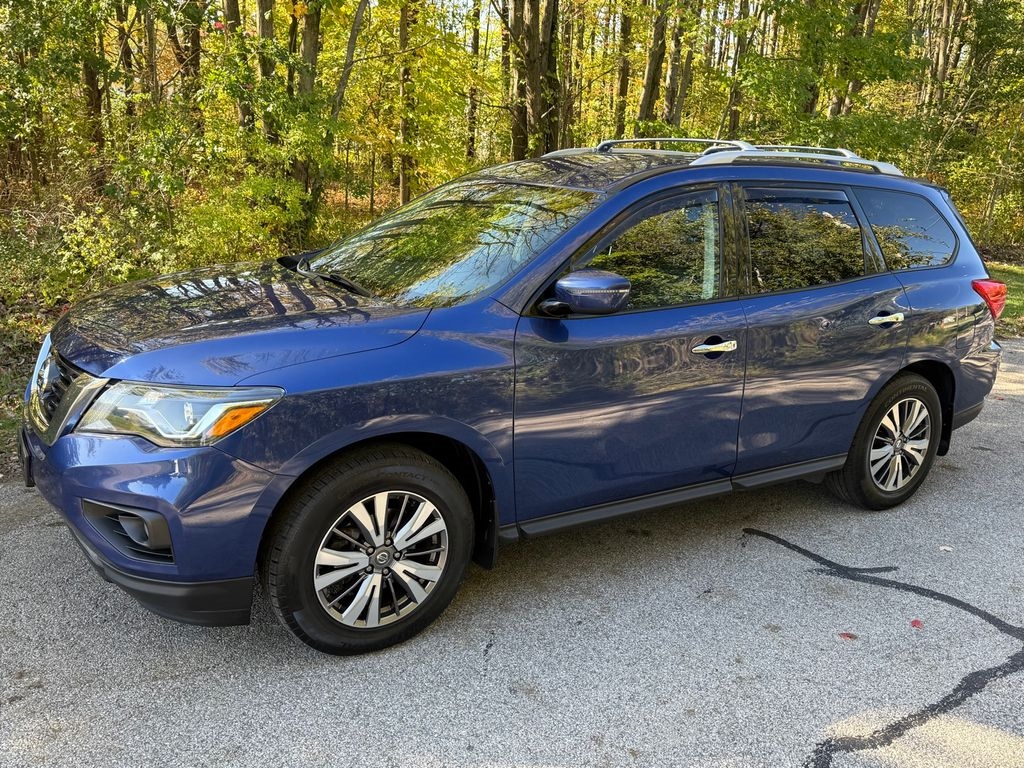 2019 Nissan Pathfinder S