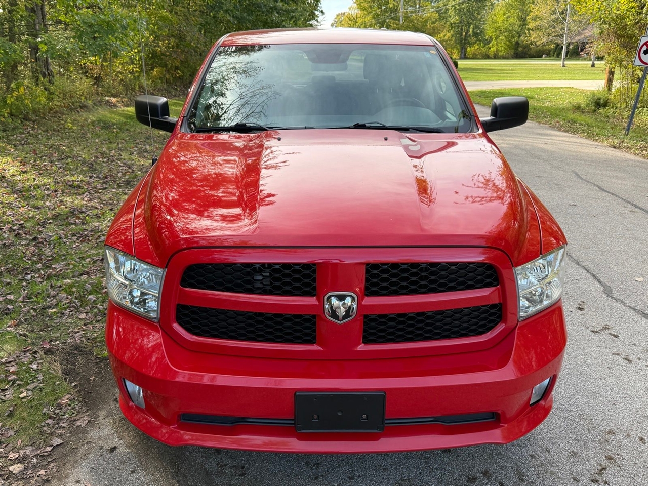 RAM 1500 Tradesman Quad Cab 4WD 2018
