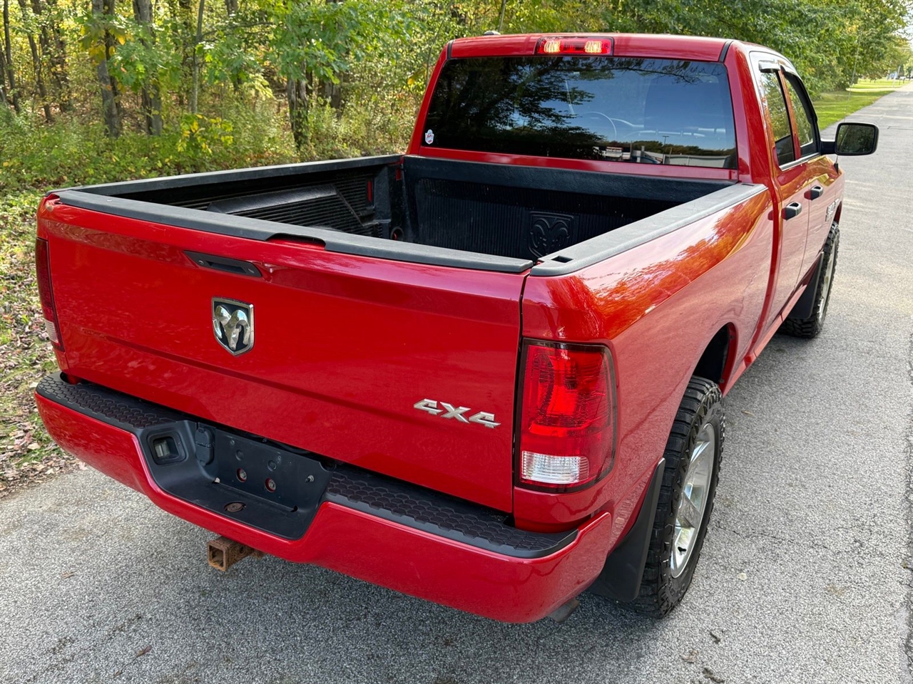 RAM 1500 Tradesman Quad Cab 4WD 2018