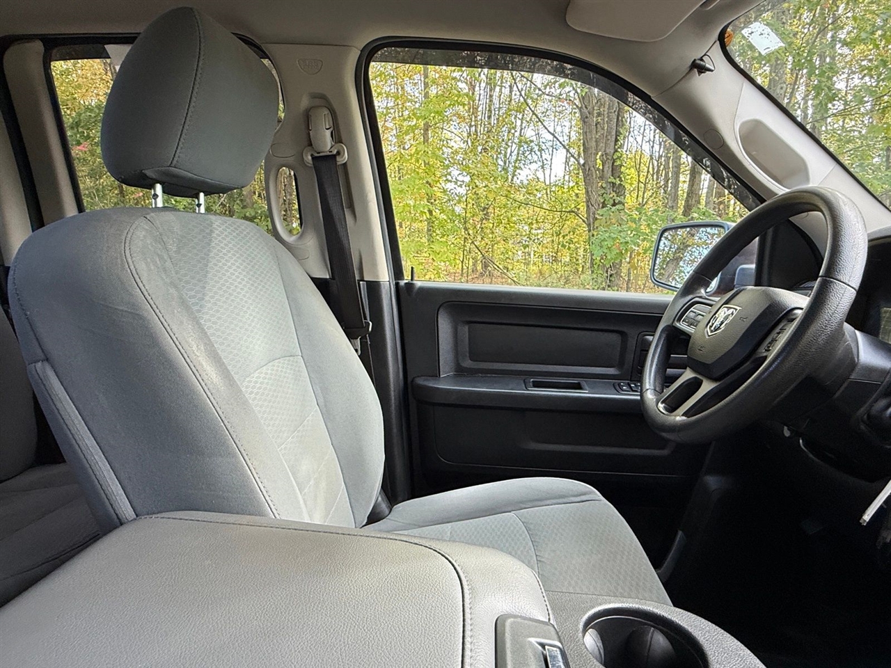 RAM 1500 Tradesman Quad Cab 4WD 2018