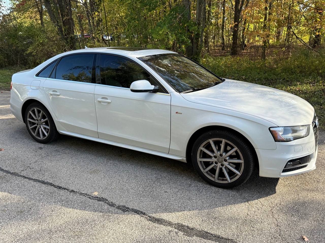 Audi A4 2.0T Premium Plus quattro Sedan AWD 8A 2016